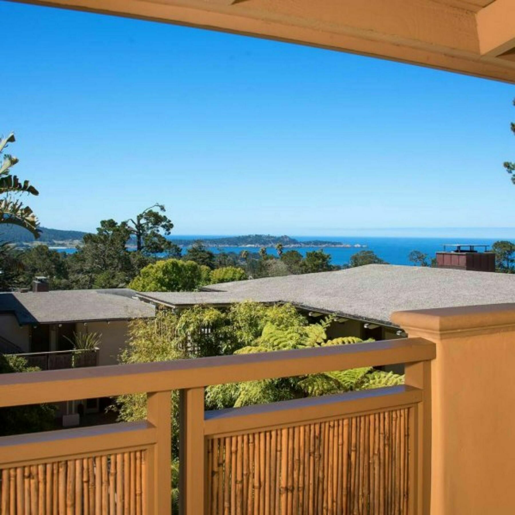 Tradewinds Carmel Hotel Exterior photo