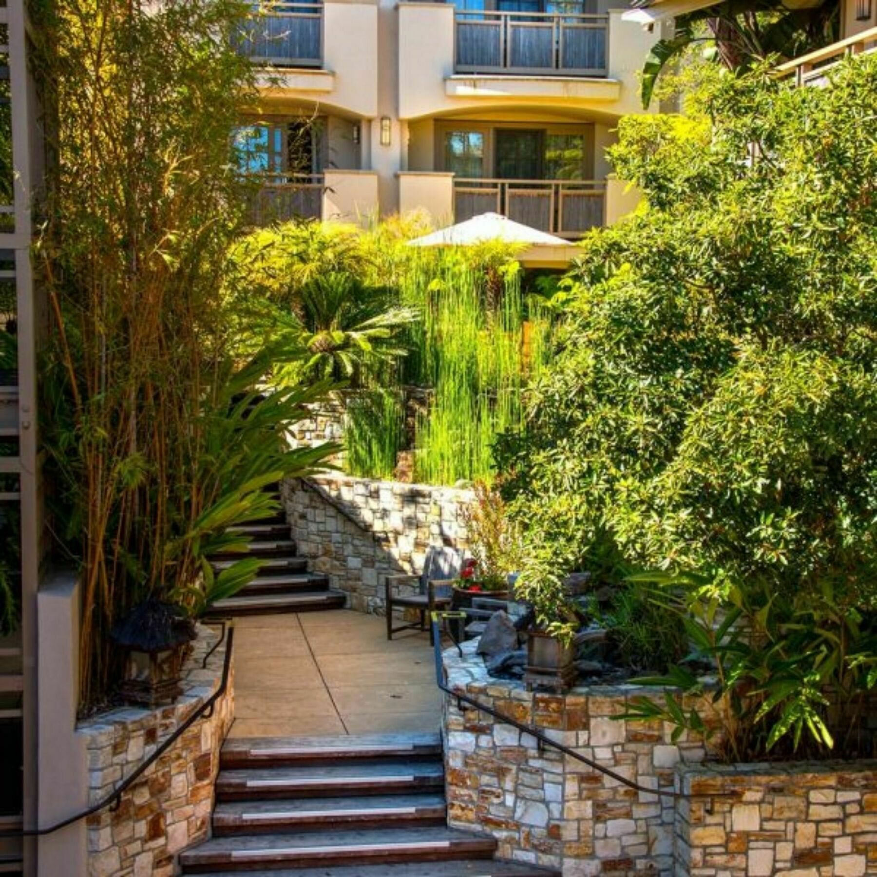 Tradewinds Carmel Hotel Exterior photo